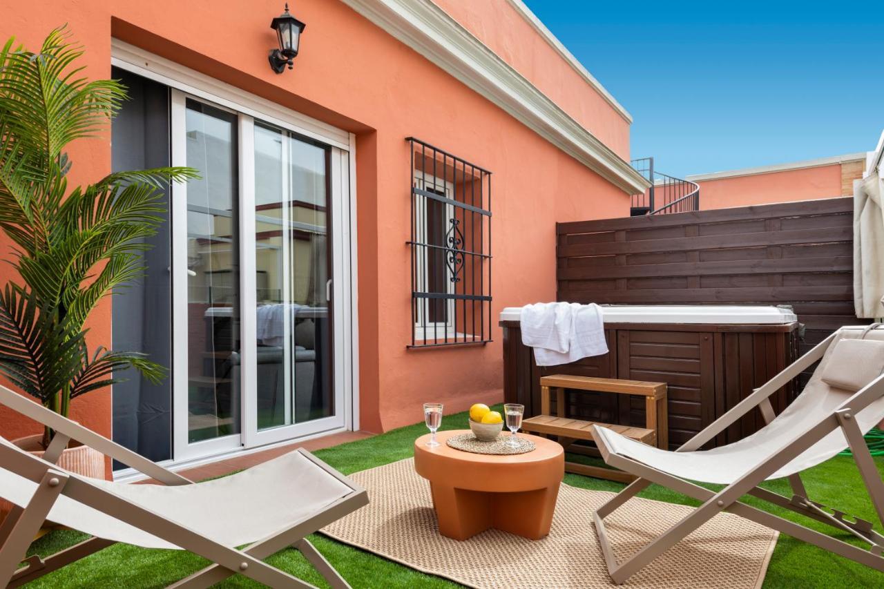 Suites Maestranza Santas Patronas - Penthouse With Jacuzzi And Parking Seville Ngoại thất bức ảnh